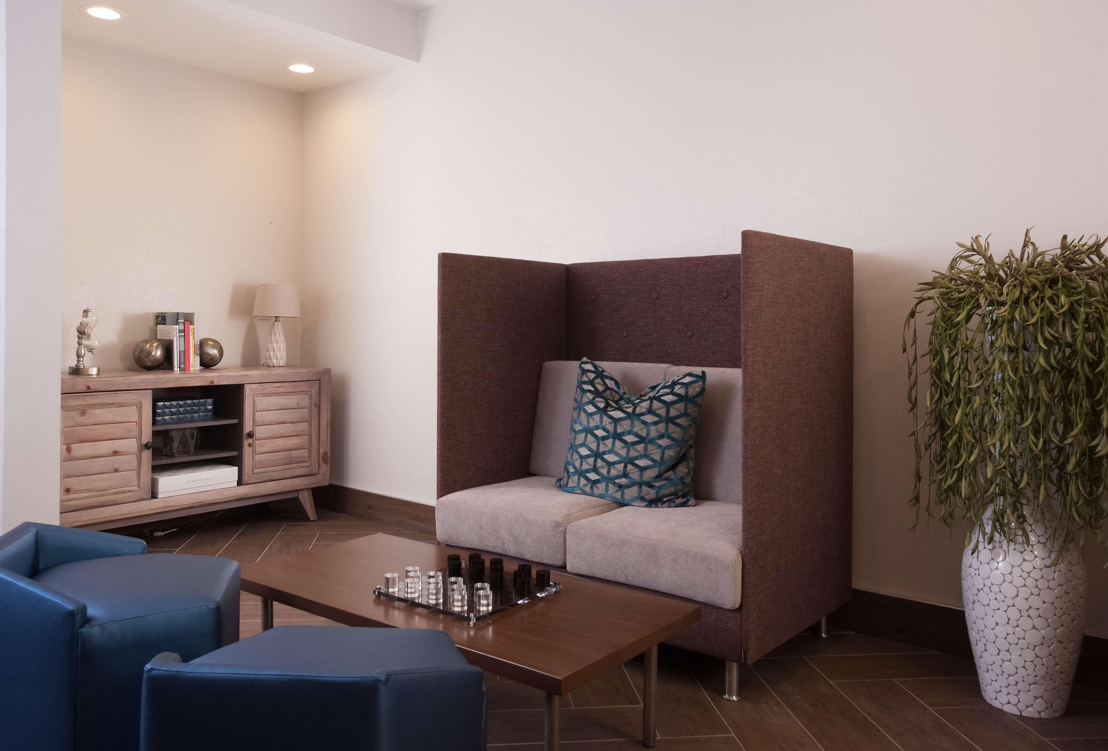 Home2 Suites By Hilton Atlanta Perimeter Center Данвуди Экстерьер фото