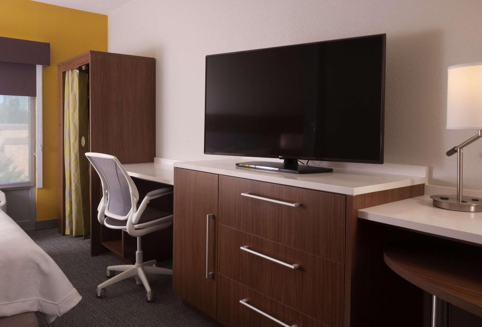 Home2 Suites By Hilton Atlanta Perimeter Center Данвуди Экстерьер фото