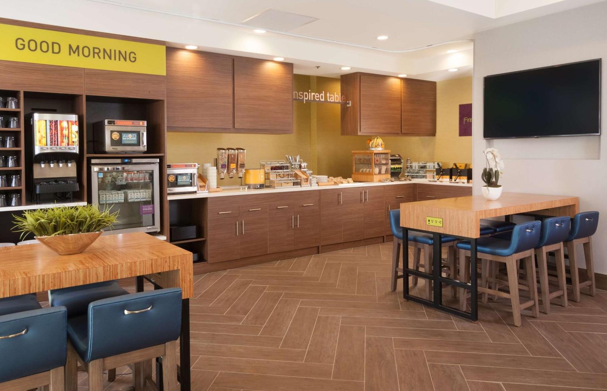 Home2 Suites By Hilton Atlanta Perimeter Center Данвуди Экстерьер фото