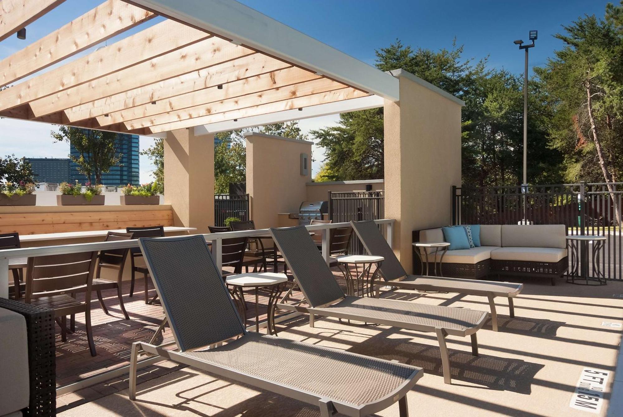 Home2 Suites By Hilton Atlanta Perimeter Center Данвуди Экстерьер фото